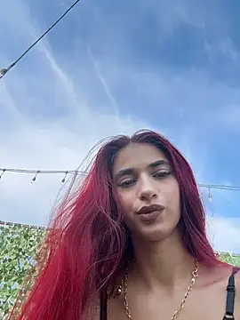 Snapshot of VixenRosse chatting on 07/19/26, 05:11 VixenRosse online show from 07/19/26, 05:11