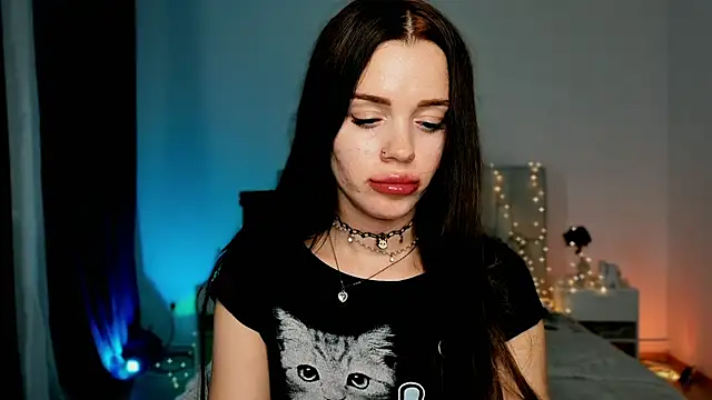 Little cuti1e online show from 07/23/26, 10:13