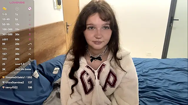 Snapshot of Ela_Wish chatting on 07/18/26, 07:39 Ela Wish online show from 07/18/26, 07:39