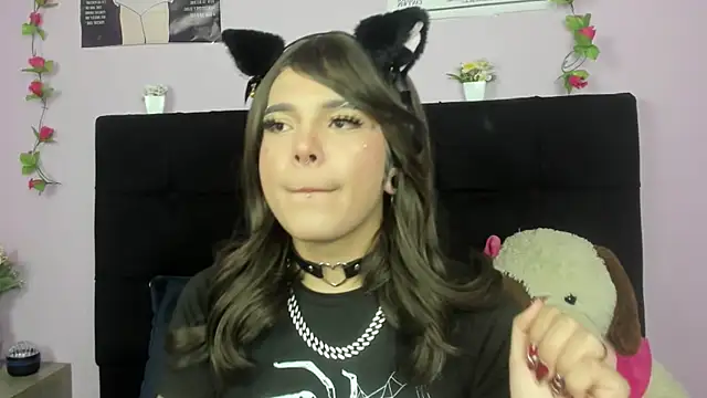Snapshot of Makii_XOXO chatting on 07/11/26, 06:54 Makii XOXO online show from 07/11/26, 06:54
