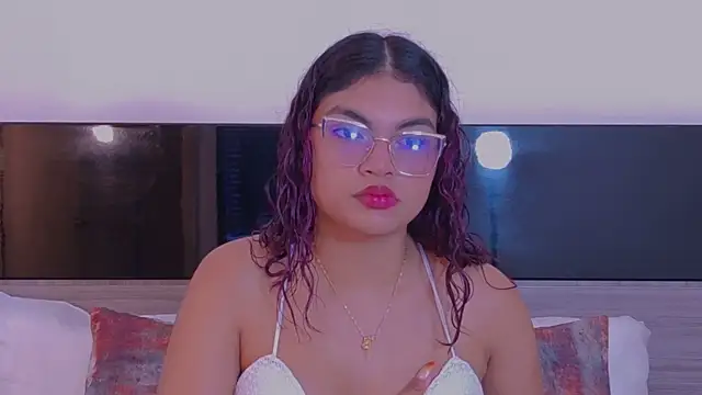 MelodyAlvarez online show from 06/20/26, 11:46