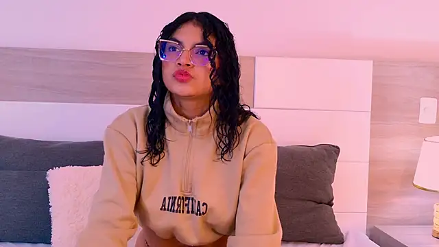 MelodyAlvarez online show from 07/13/26, 11:35
