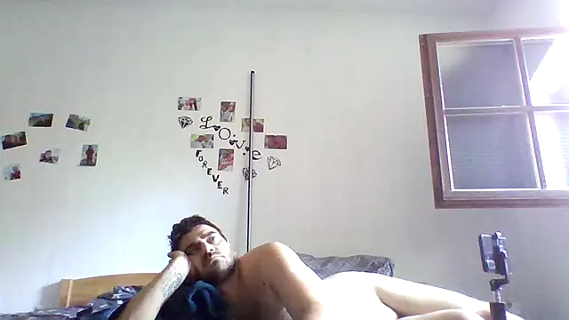 Snapshot of Ivanxxx198 chatting on 06/27/26, 12:44 Ivanxxx198 online show from 06/27/26, 12:44
