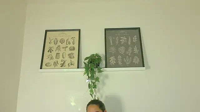 Snapshot of ShelyEvans__ chatting on 07/27/26, 01:23 ShelyEvans online show from 07/27/26, 01:23
