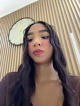 Snapshot of sofi-jimenez chatting on 07/12/26, 11:23 sofi-jimenez online show from 07/12/26, 11:23