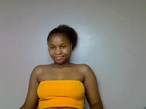 Snapshot of Swt_smiles chatting on 06/27/26, 05:45 Swt smiles online show from 06/27/26, 05:45