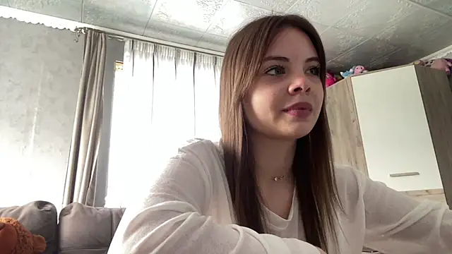 Snapshot of VivaDufficy chatting on 06/18/26, 06:13 VivaDufficy online show from 06/18/26, 06:13