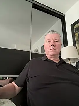 Snapshot of cumboy chatting on 01/23/25, 10:54 cumboy online show from 01/23/25, 10:54