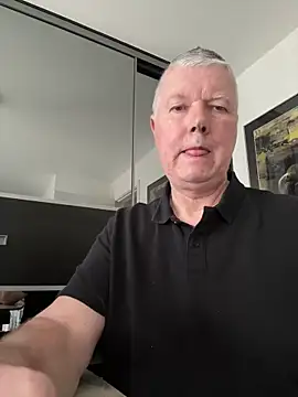 Snapshot of cumboy chatting on 02/02/26, 01:54 cumboy online show from 02/02/26, 01:54