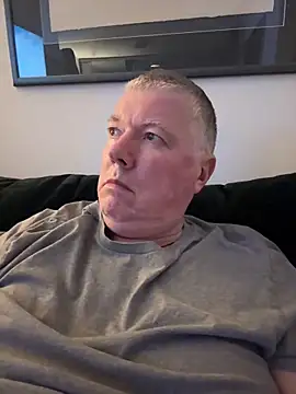 Snapshot of cumboy chatting on 02/22/26, 12:01 cumboy online show from 02/22/26, 12:01