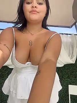 HoneyBunXXX online show from 06/30/26, 01:56