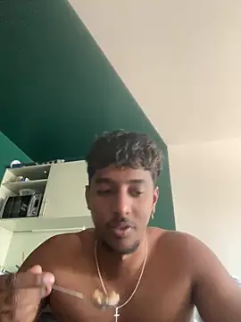 Snapshot of axel_black03 chatting on 06/17/26, 11:34 axel black03 online show from 06/17/26, 11:34