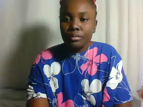 Snapshot of Creamy_chocolata chatting on 07/11/26, 02:53 Creamy chocolata online show from 07/11/26, 02:53