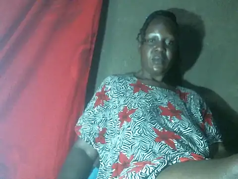 Snapshot of freaky-pussy2 chatting on 06/18/26, 03:40 freaky-pussy2 online show from 06/18/26, 03:40