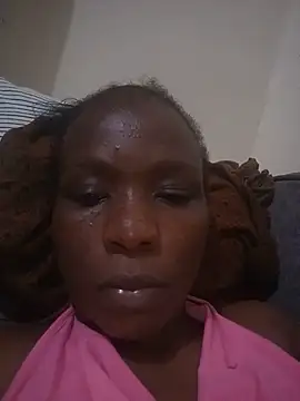 Snapshot of Lovergirlcute chatting on 06/17/26, 06:42 Lovergirlcute online show from 06/17/26, 06:42