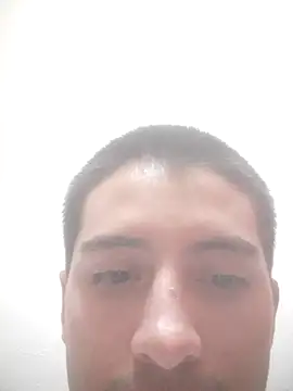 Snapshot of Hovit27 chatting on 06/16/26, 10:01 Hovit27 online show from 06/16/26, 10:01