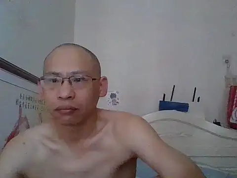 Snapshot of benly888 chatting on 07/06/26, 10:12 benly888 online show from 07/06/26, 10:12