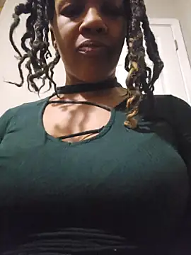 Snapshot of NAOMIdaFreakXXXXX chatting on 02/02/26, 09:19 NAOMIdaFreakXXXXX online show from 02/02/26, 09:19