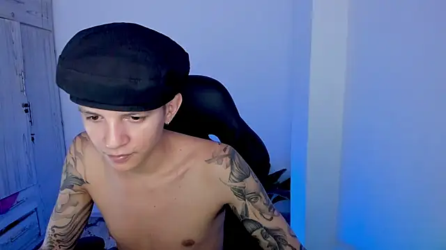 Snapshot of tylerrnova chatting on 07/11/26, 03:20 tylerrnova online show from 07/11/26, 03:20