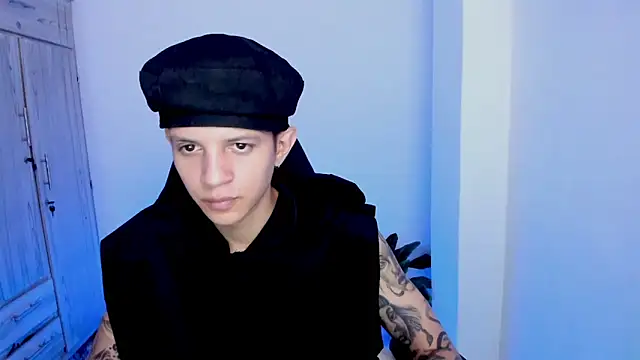 Snapshot of tylerrnova chatting on 07/22/26, 03:31 tylerrnova online show from 07/22/26, 03:31