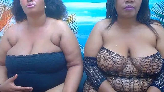 Snapshot of CURVYELEGANCExxx chatting on 08/05/26, 12:57 CURVYELEGANCExxx online show from 08/05/26, 12:57
