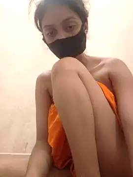 pooja riya online show from 06/25/26, 04:01