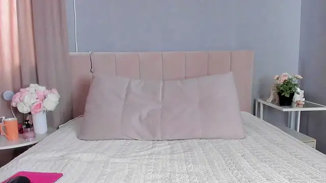 MissMiaTv online show from 03/01/25, 07:30