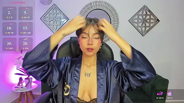 Honeyy Taylor online show from 06/27/26, 12:22