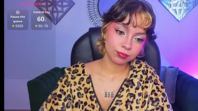 Honeyy Taylor online show from 07/14/26, 02:12