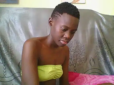 Snapshot of Tish_Leylah chatting on 07/14/26, 10:54 Tish Leylah online show from 07/14/26, 10:54