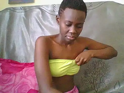 Snapshot of Tish_Leylah chatting on 07/21/26, 11:12 Tish Leylah online show from 07/21/26, 11:12