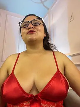Snapshot of LuisAny chatting on 07/26/26, 03:36 LuisAny online show from 07/26/26, 03:36