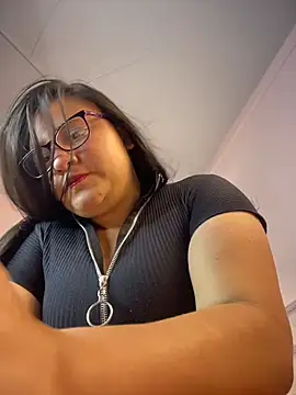 Snapshot of LuisAny chatting on 07/30/26, 03:27 LuisAny online show from 07/30/26, 03:27