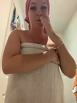 Snapshot of Coleyy_xx chatting on 07/26/26, 07:32 Coleyy xx online show from 07/26/26, 07:32