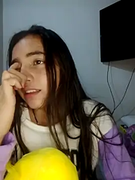 Snapshot of Julia_valentina chatting on 07/21/26, 03:31 Julia valentina online show from 07/21/26, 03:31