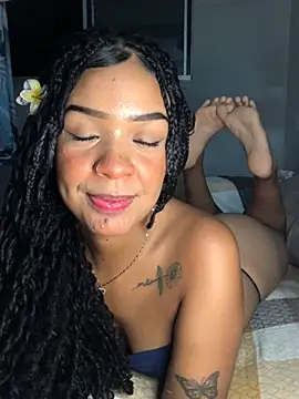 Snapshot of lilly_safadinha chatting on 07/25/26, 05:49 lilly safadinha online show from 07/25/26, 05:49