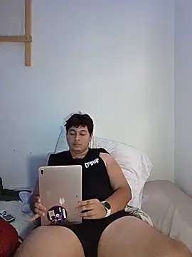 CarmeloXxLe online show from 06/17/26, 10:32
