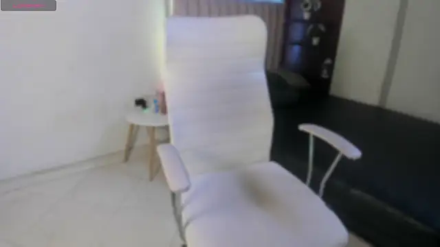 Snapshot of lulu_park chatting on 06/19/26, 06:34 lulu park online show from 06/19/26, 06:34