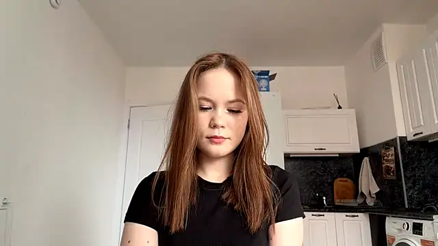 Snapshot of LauranAngelbeck chatting on 06/21/26, 03:20 LauranAngelbeck online show from 06/21/26, 03:20