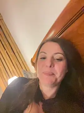 Snapshot of MylaXSecret chatting on 06/20/26, 12:36 MylaXSecret online show from 06/20/26, 12:36