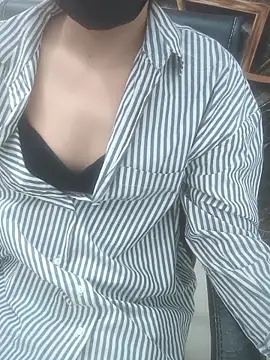 Snapshot of sushmita0 chatting on 06/20/26, 02:31 sushmita0 online show from 06/20/26, 02:31