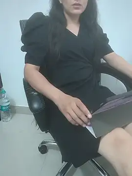 Snapshot of sushmita0 chatting on 07/28/26, 07:39 sushmita0 online show from 07/28/26, 07:39