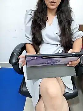 Snapshot of sushmita0 chatting on 07/31/26, 01:32 sushmita0 online show from 07/31/26, 01:32