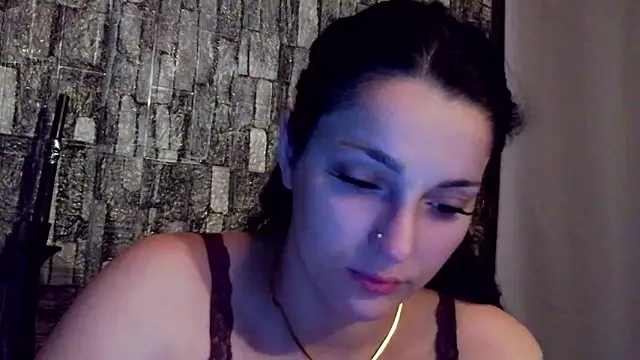 Ellara- online show from 06/21/26, 01:52
