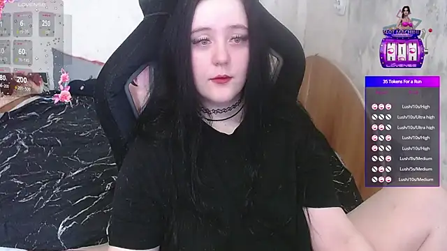 Snapshot of your_8a8y chatting on 07/02/26, 12:00 your 8a8y online show from 07/02/26, 12:00