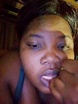 Snapshot of ellena8 chatting on 06/18/26, 10:36 ellena8 online show from 06/18/26, 10:36