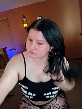 Snapshot of SpicyRosy chatting on 06/22/26, 04:20 SpicyRosy online show from 06/22/26, 04:20