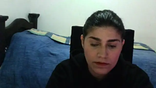 Snapshot of CarolinaMoretti chatting on 08/03/26, 02:32 CarolinaMoretti online show from 08/03/26, 02:32
