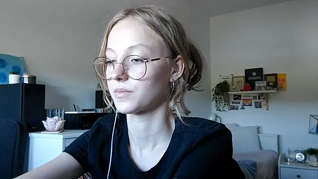 Snapshot of ShondaPaules chatting on 06/23/26, 08:23 ShondaPaules online show from 06/23/26, 08:23