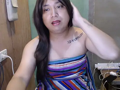 Snapshot of tapal_queen chatting on 06/27/26, 02:49 tapal queen online show from 06/27/26, 02:49